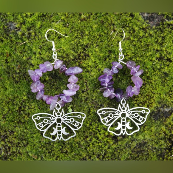 🦋 Amethyst hoop butterfly dangles - Picture 6 of 7